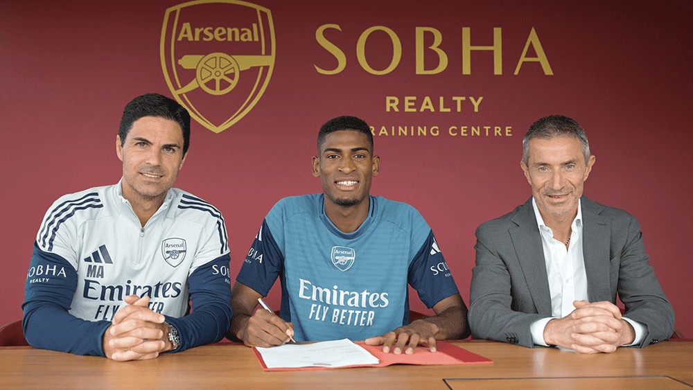 Mosquera của Arsenal: Không cần chi trăm triệu vẫn có trung vệ giỏi! - Ảnh 1.