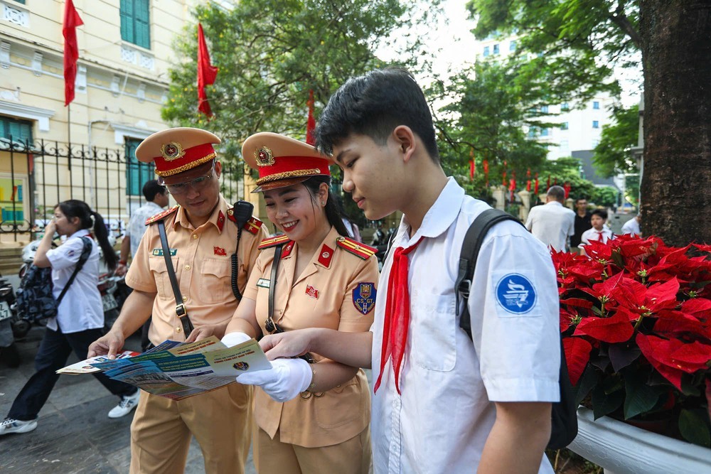 Người có ảnh hưởng trên mạng gặp mặt hiến kế bảo đảm an toàn giao thông - Ảnh 8.