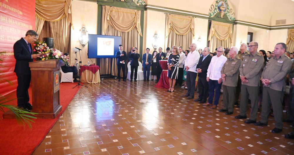 Giới thiệu với bạn bè Cuba về hành trình hình thành, xây dựng, bảo vệ và phát triển Việt Nam - Ảnh 2.