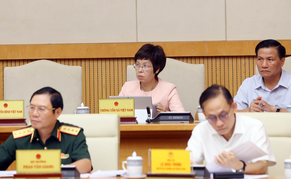 Phó Thủ tướng Thường trực: Đừng để địa phương phản ánh không có tiền và không có hướng dẫn giải quyết chế độ 178 - Ảnh 5.