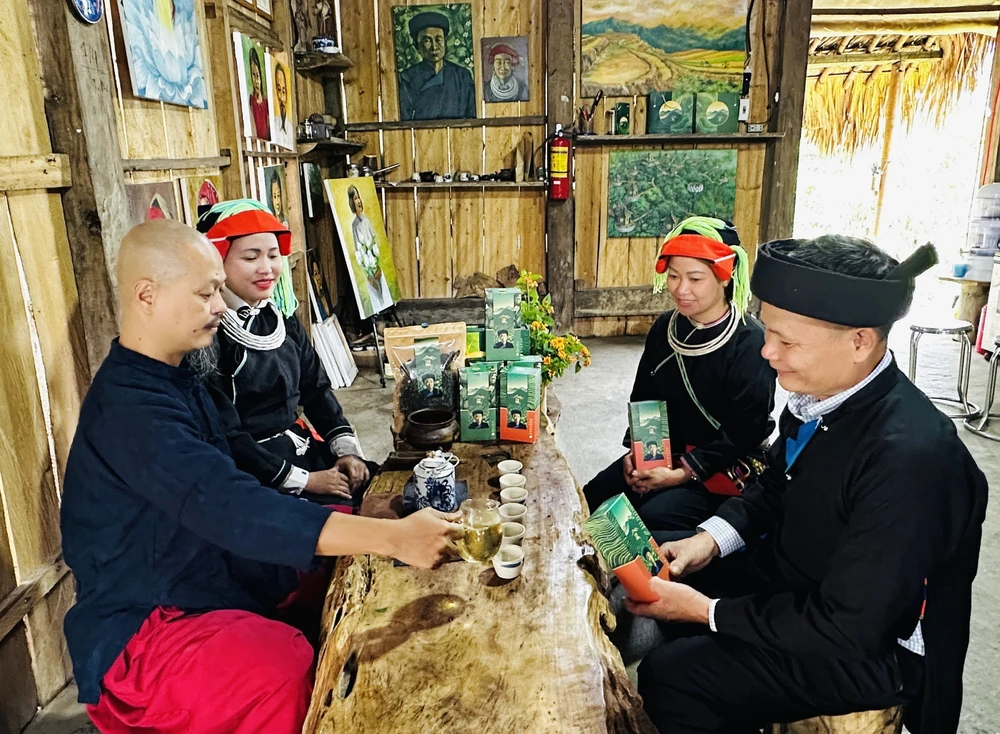 Giúp hương chè Shan Tuyết bay xa - Ảnh 8. Giúp hương chè Shan Tuyết bay xa - Ảnh 8.