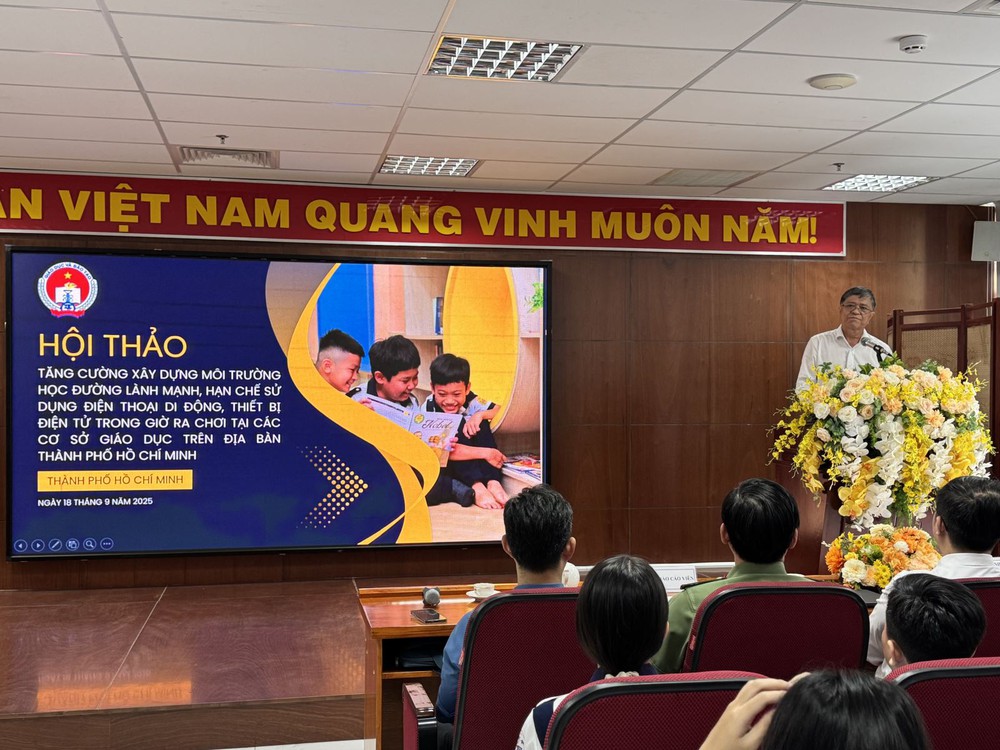 Thành phố Hồ Chí Minh: 16 trường thí điểm không dùng điện thoại trong giờ ra chơi - Ảnh 1.