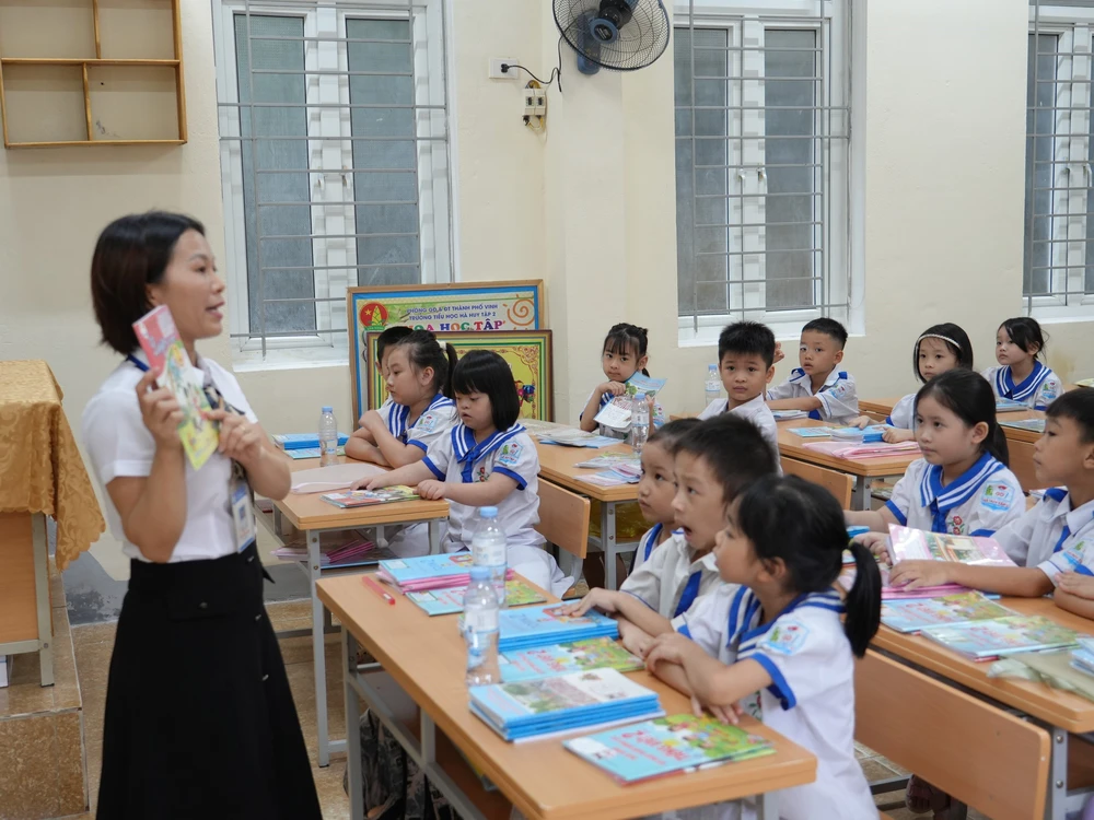 Minh bạch các khoản thu đầu năm học, tạo sự gắn kết giữa gia đình và nhà trường - Ảnh 2.