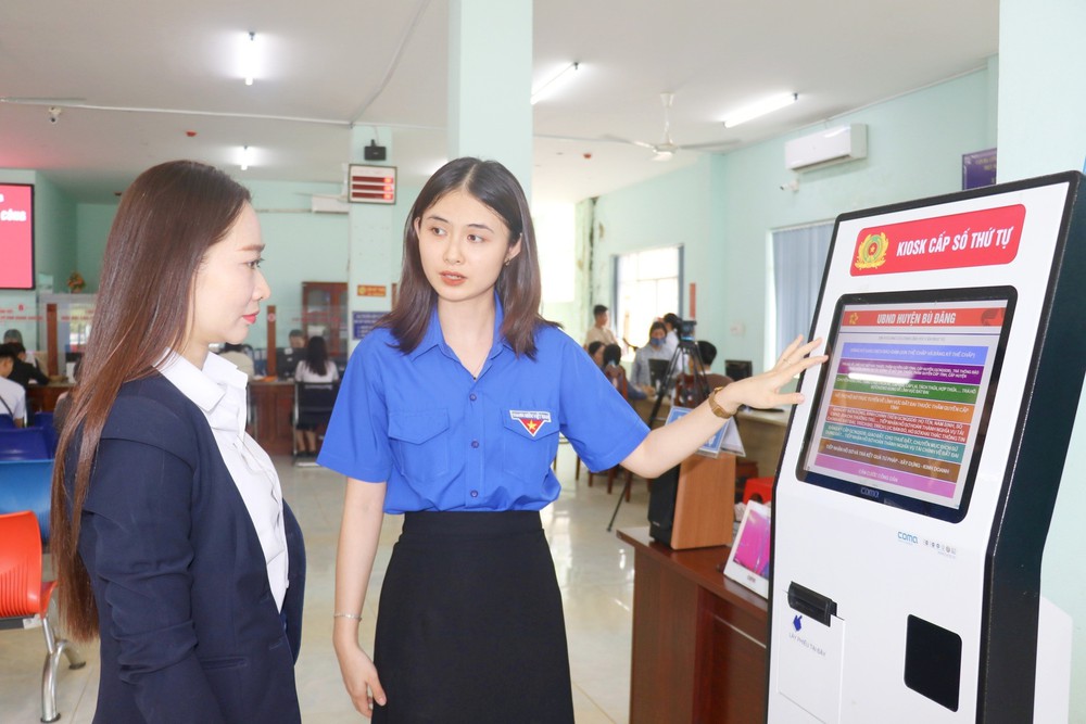Kết luận số 192-KL/TW về thực hiện pháp luật về phân cấp, phân quyền, phân định thẩm quyền khi vận hành chính quyền địa phương 2 cấp - Ảnh 1.