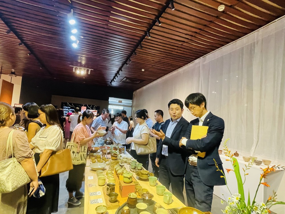 Hà Nội: Triển lãm “Dáng hình của đất” - Ảnh 4.