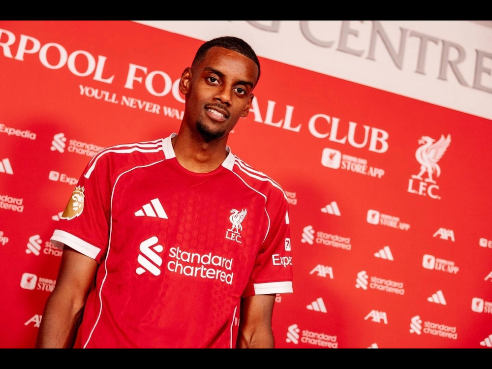 Isak sẽ đá thế nào ở Liverpool? - Ảnh 1.