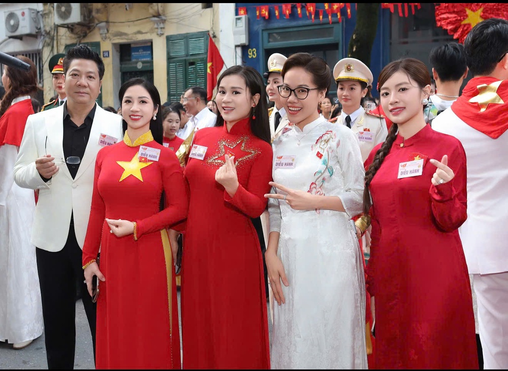 NSƯT Phương Nga: Xúc động, tự hào được hát trên Quảng trường Ba Đình lịch sử  - Ảnh 5.