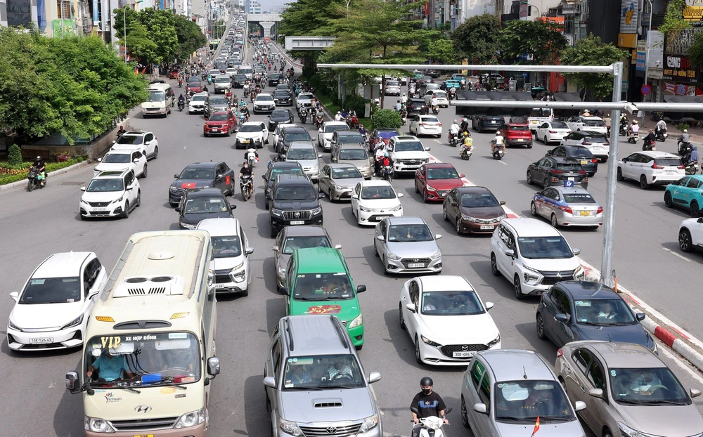 Giao thông Hà Nội thông thoáng trong chiều ngày nghỉ lễ cuối cùng dịp Quốc khánh 2/9 - Ảnh 10.