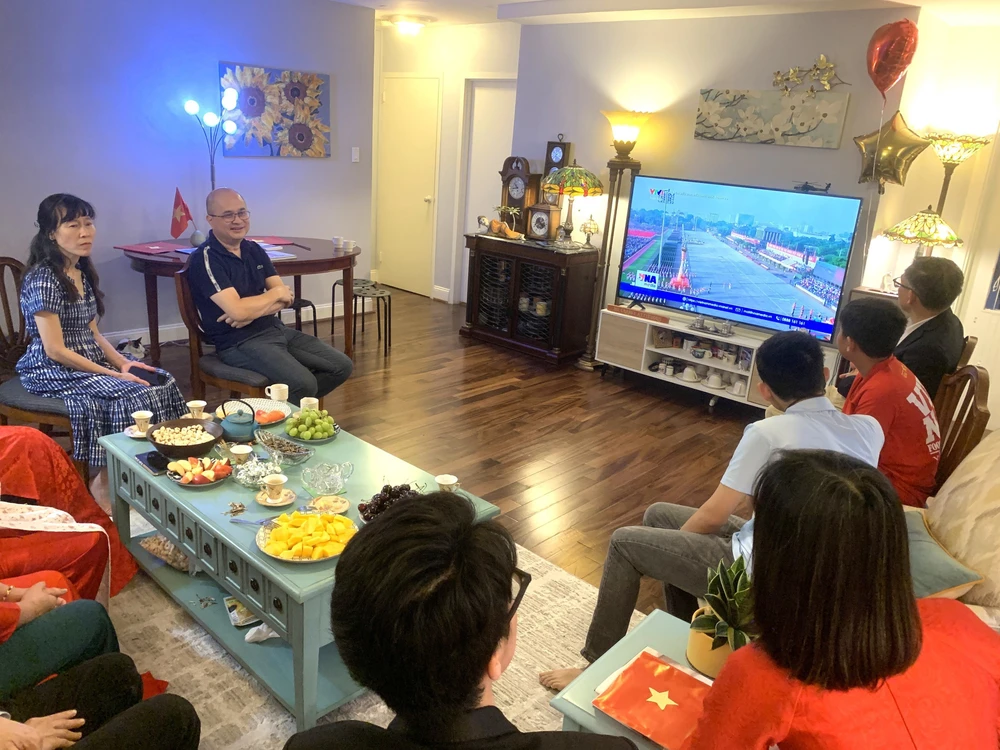 Kiều bào tại Mỹ hào hứng theo dõi Lễ kỷ niệm, diễu binh, diễu hành 80 năm Quốc khánh 2/9 - Ảnh 5.