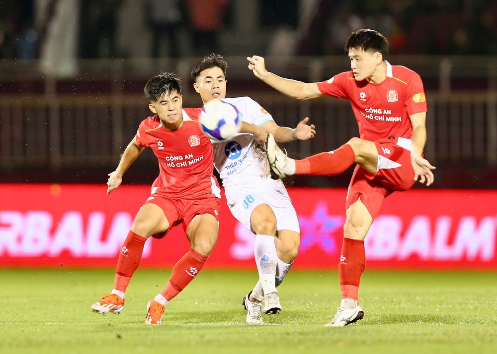 Link xem trực tiếp bóng đá Becamex TPHCM vs CA TPHCM 18h00 hôm nay, V-League vòng 4 - Ảnh 2.