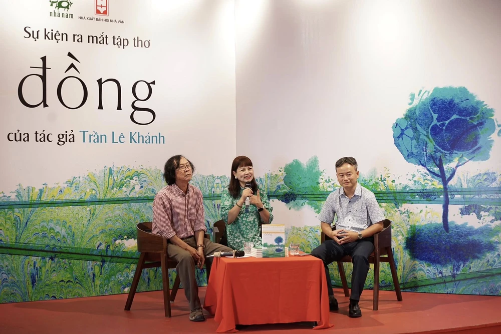 Lục bát &quot;thiền vị&quot; của Trần Lê Khánh - Ảnh 1.