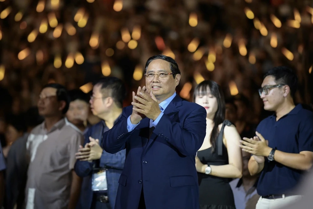Concert âm nhạc: Sức mạnh tinh thần dân tộc và phát triển công nghiệp văn hóa - Ảnh 1.