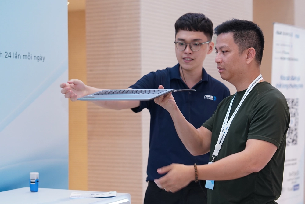 ASUS ra mắt laptop hỗ trợ doanh nghiệp Việt - Ảnh 2.