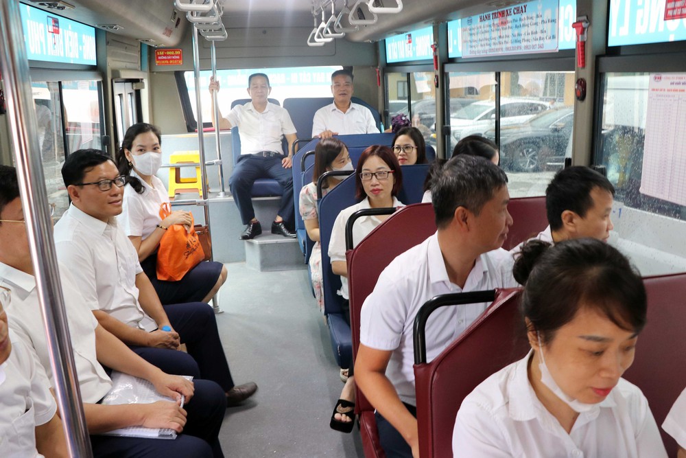 Hải Phòng thí điểm đưa đón cán bộ, công chức đi làm bằng tàu hỏa - Ảnh 6.