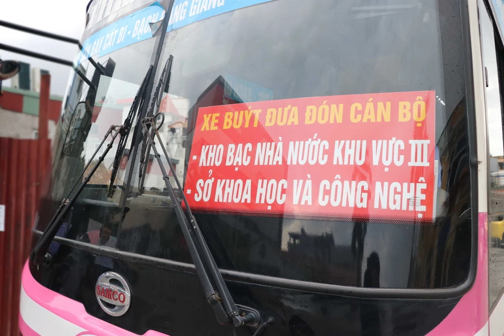 Hải Phòng thí điểm đưa đón cán bộ, công chức đi làm bằng tàu hỏa - Ảnh 2.