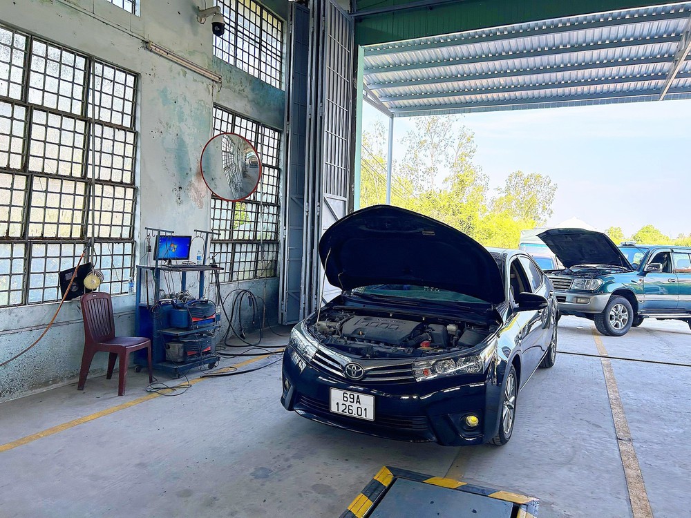 Cảnh báo việc mạo danh lực lượng chức năng yêu cầu đổi tem đăng kiểm để lừa đảo - Ảnh 1.