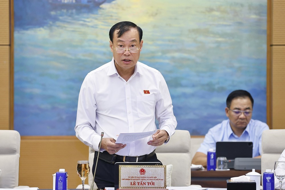 Phiên họp thứ 49, Ủy ban Thường vụ Quốc hội: Sửa đổi, bổ sung các luật về an ninh, trật tự gắn với cắt giảm thủ tục hành chính, phân cấp, phân quyền - Ảnh 3.