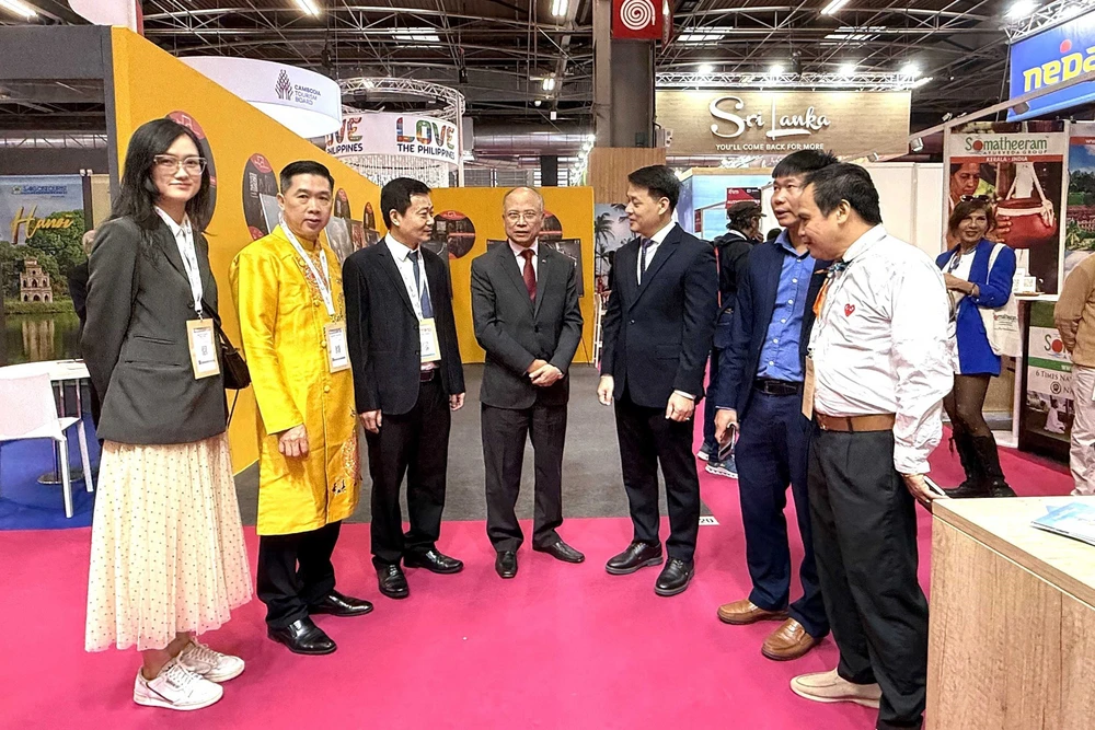 Việt Nam tham dự Hội chợ Du lịch quốc tế IFTM Top Resa tại Pháp - Ảnh 1.