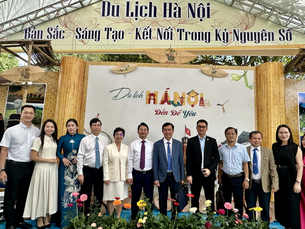 Hà Nội thúc đẩy hợp tác du lịch với các tỉnh miền Trung - Tây Nguyên - Ảnh 2.