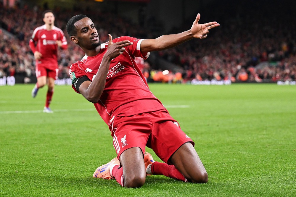 Isak ghi bàn đầu tiên cho Liverpool: Sự khởi đầu cho tương lai rực rỡ - Ảnh 1.
