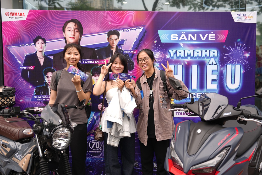 Săn vé &quot;Yamaha PHIÊU Concert&quot; gây sốt: Fan Yamaha camp xuyên đêm, giới trẻ háo hức chờ đại tiệc 70 năm - Ảnh 3.