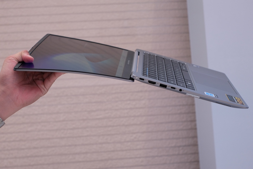 Chuẩn độ bền quân sự của laptop được test như thế nào? - Ảnh 7.