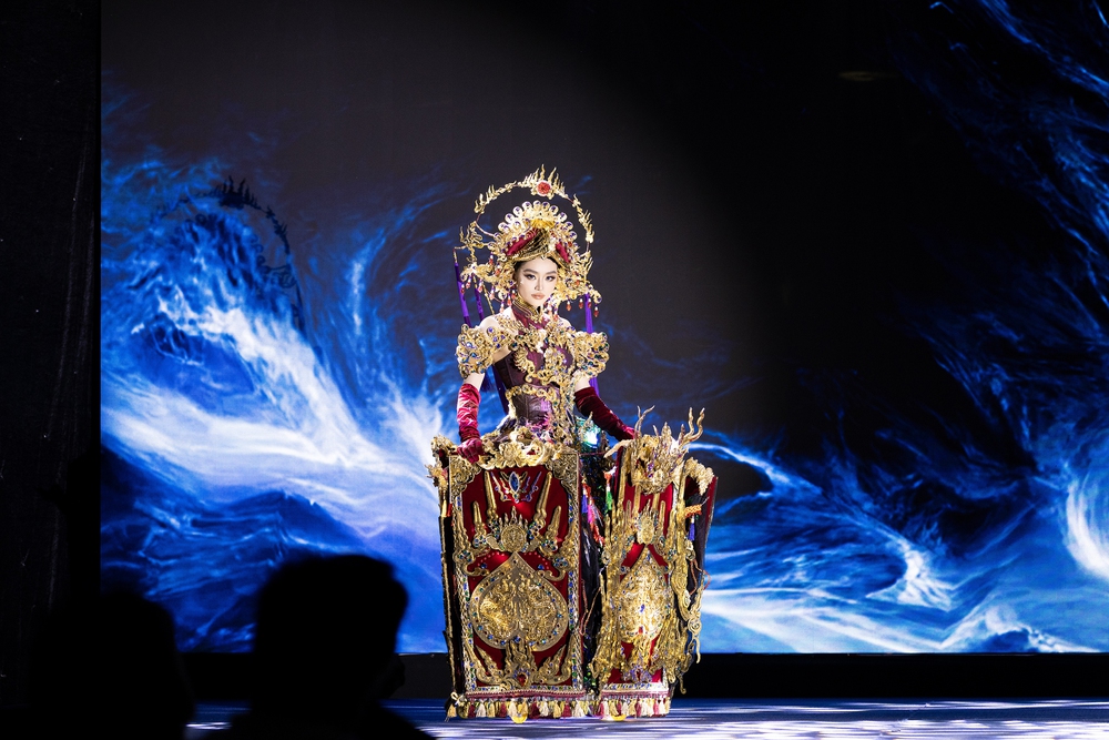 Send-off Hoa hậu Yến Nhi thi Miss Grand International 2025 - Ảnh 3.