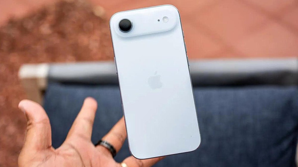 iPhone 17 Pro 256GB vs iPhone Air 256GB, có gì khác biệt nhau? - Ảnh 2.