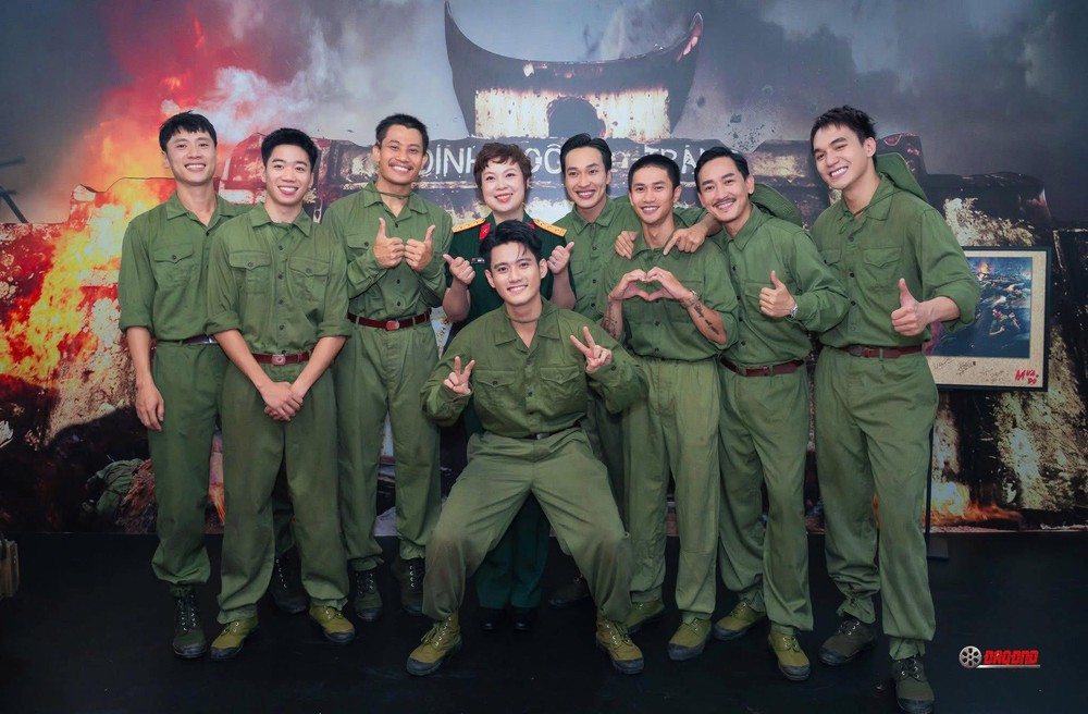 'Mưa đỏ' dừng chiếu rạp, đạo diễn Đặng Thái Huyền gửi lời tri ân khán giả - Ảnh 3.