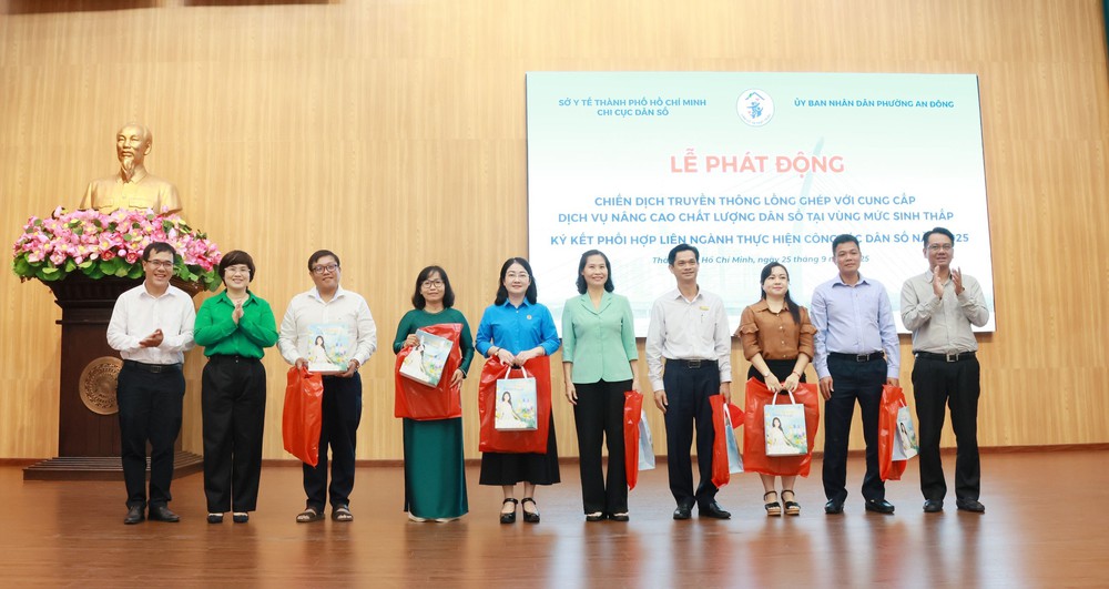 Thành phố Hồ Chí Minh: Hơn 17.000 phụ nữ được hỗ trợ tiền do sinh đủ 2 con trước 35 tuổi - Ảnh 1.