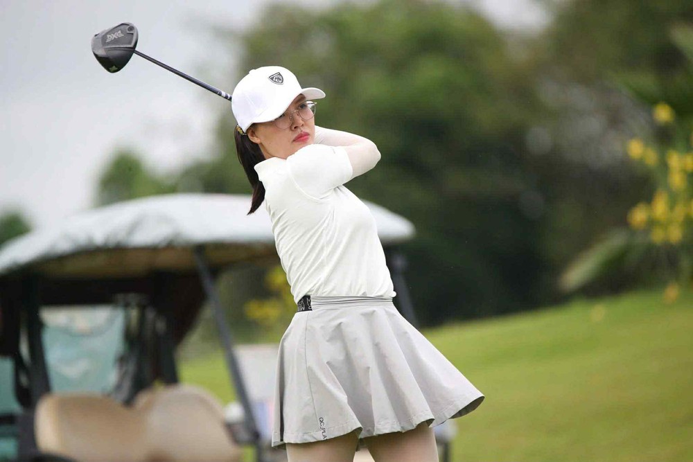 Golfer nữ xinh đẹp tô điểm cho thành công của Kohble Championship - Cúp Báo Thể thao & Văn hóa 2025 - Ảnh 6.