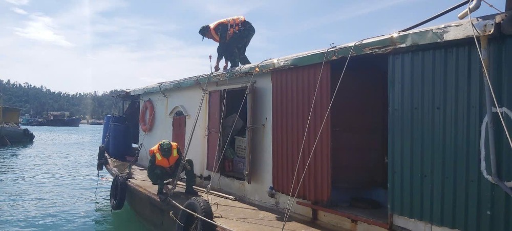 Các tỉnh, thành phố ven biển từ Quảng Ninh đến Khánh Hoà chủ động ứng phó bão số 10 - Ảnh 1.