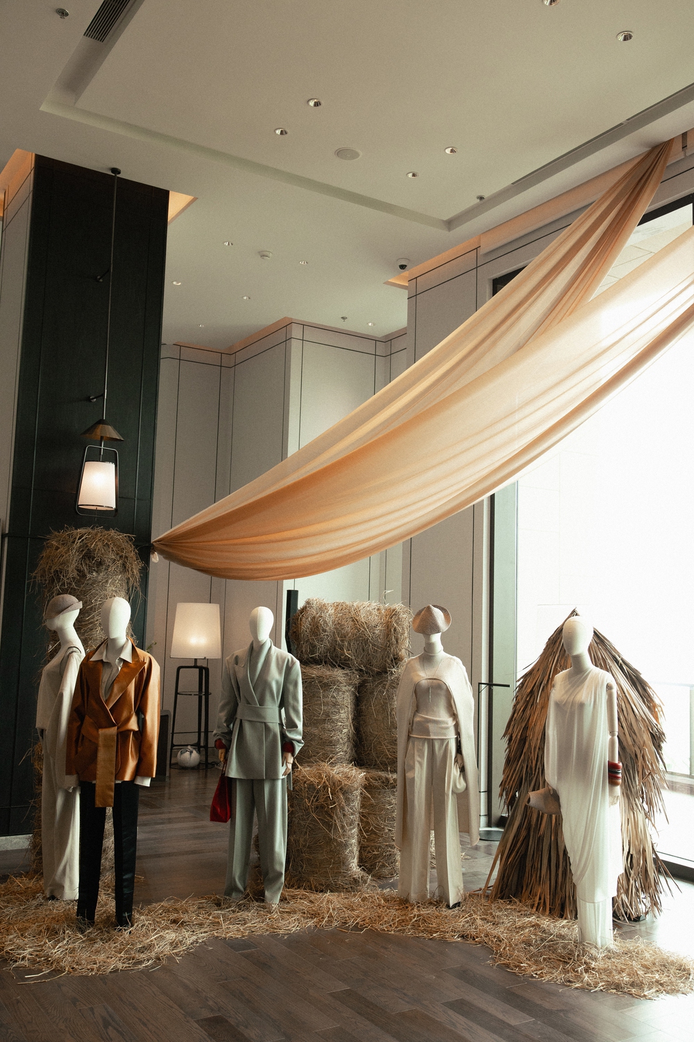 Triển lãm nghệ thuật &quot;Echoes of Elegance&quot; tôn vinh di sản Việt Nam - Ảnh 5.