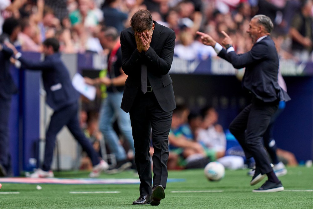 Simeone học Cruyff để thắng derby - Ảnh 1.