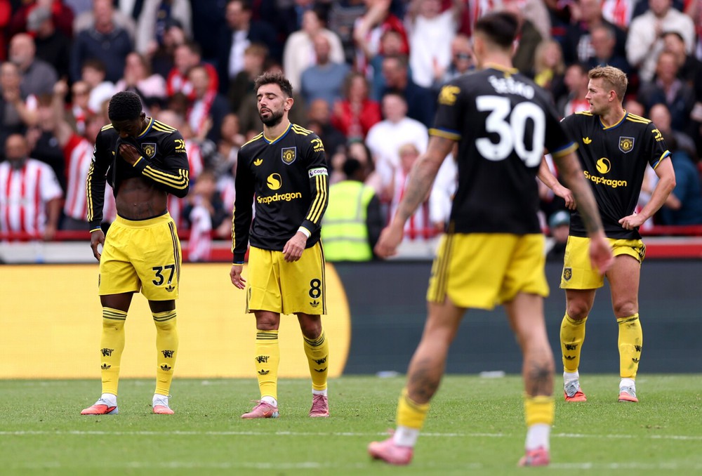 Man United lại thua: Hệ thống lỗi, HLV tệ, thủ quân yếu, cầu thủ kém - Ảnh 1.