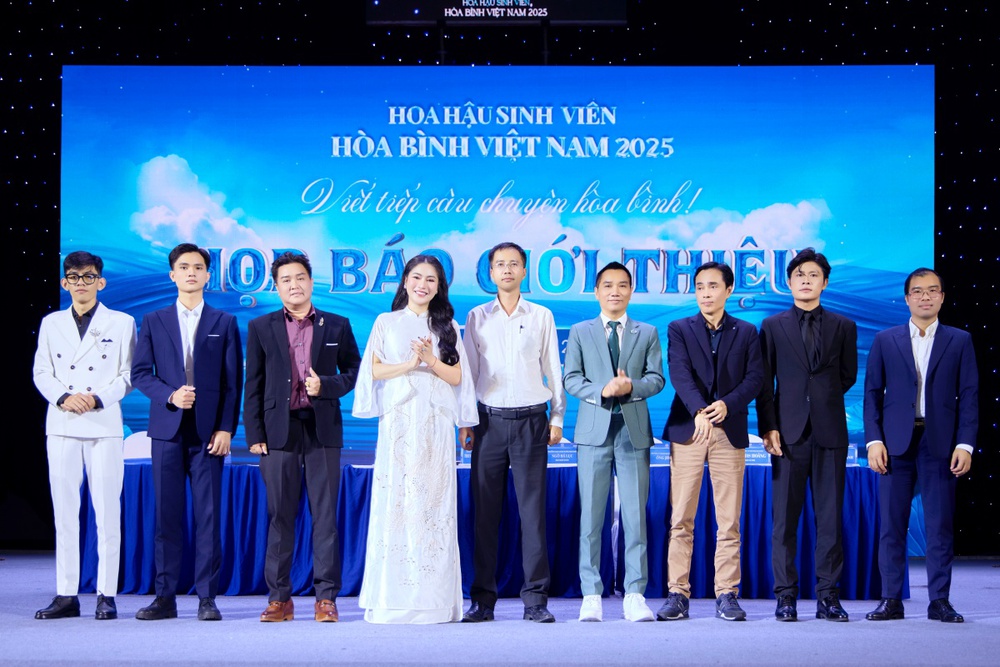 Nhạc sĩ Nguyễn Văn Chung ngồi ghế nóng Hoa hậu Sinh viên Hòa bình Việt Nam - Ảnh 2.