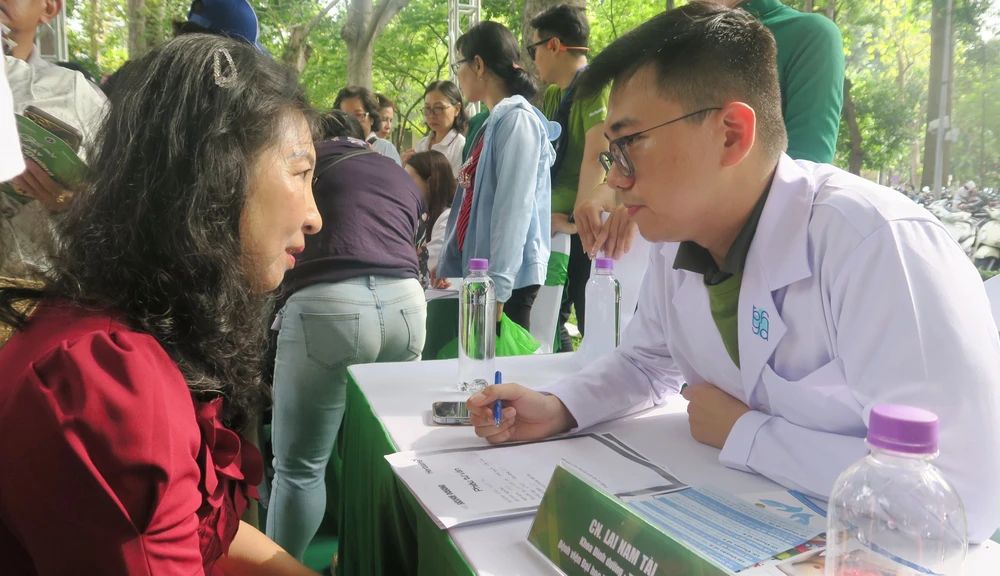 Khuyến khích mỗi người dân là một “đại sứ” lan tỏa lối sống tích cực - Ảnh 1.