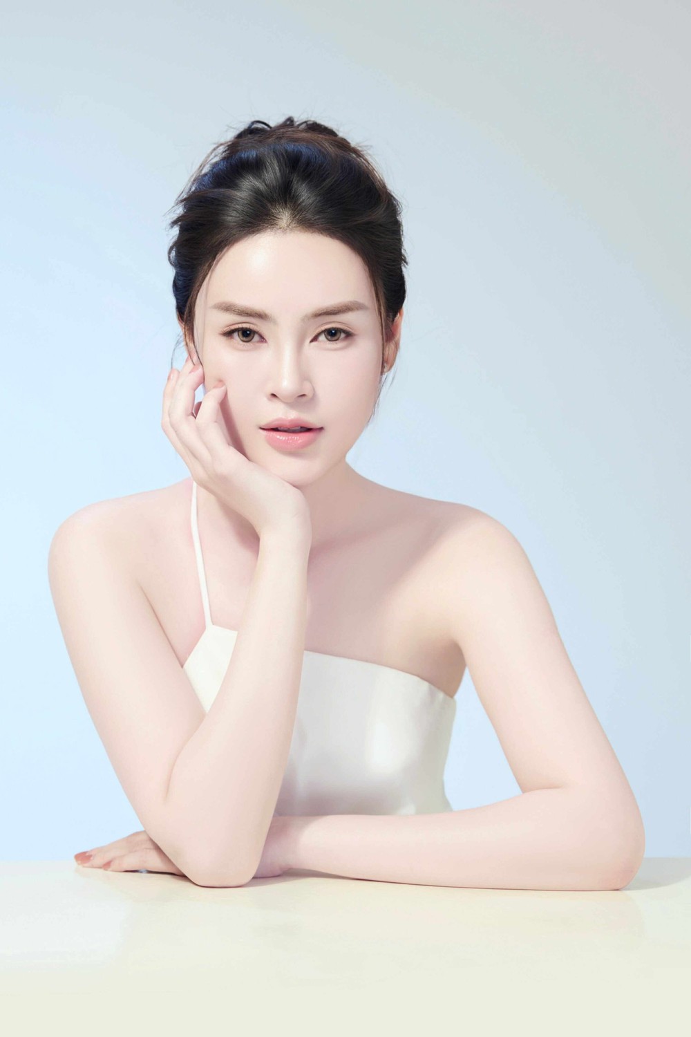 Hoa hậu Lý Kim Thảo lấn sân kinh doanh ở tuổi 29 - Ảnh 1.