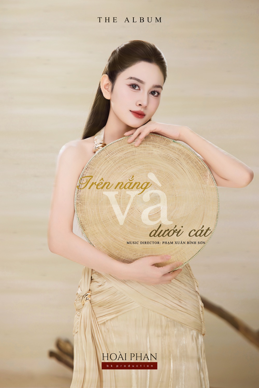 Hoài Phan ra mắt album &quot;Trên nắng và dưới cát&quot;: Một hành trình âm nhạc gắn với mảnh đất quê hương - Ảnh 1.