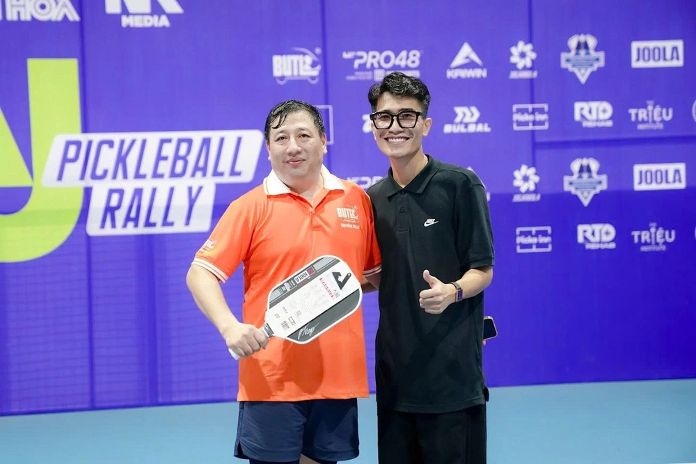 Hai ngôi sao gốc Việt hàng đầu châu Á cùng dàn sao showbiz Việt khuấy động Pickleball Clinic Rally Cup 2025 - Ảnh 8.