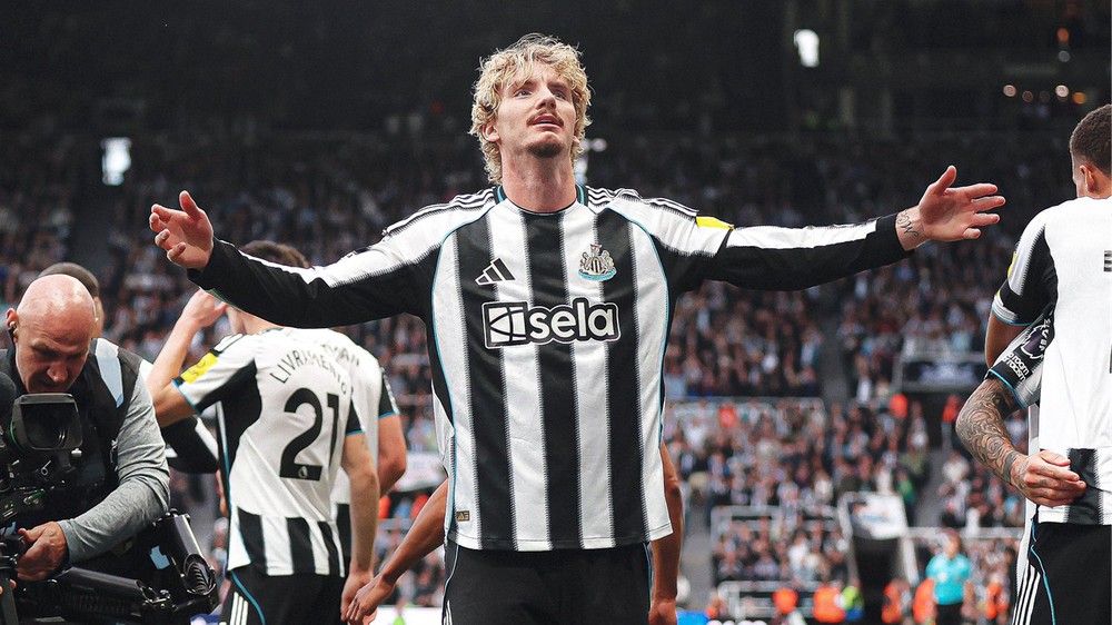 Ngôi sao Newcastle lên tiếng sau tình huống gây tranh cãi với Gabriel - Ảnh 3.