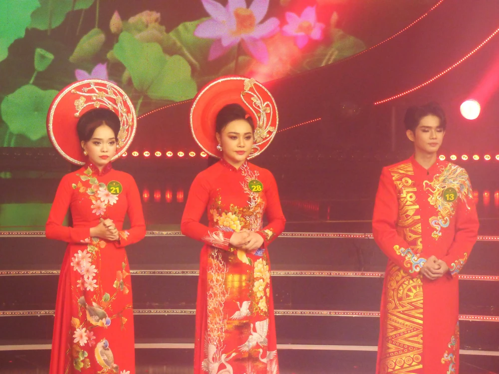 &quot;Chuông vàng vọng cổ&quot; - 2 thập kỷ gieo hạt cho sân khấu - Ảnh 4.