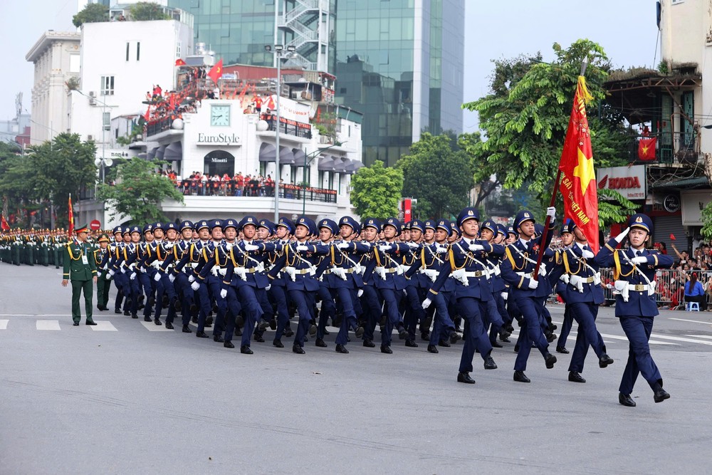 Đội hình diễu binh, diễu hành A80 hoàn thành nhiệm vụ, trở về đơn vị - Ảnh 1.