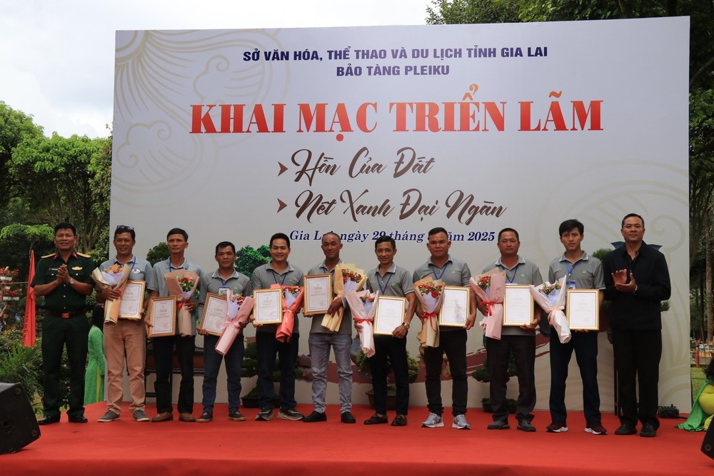 Nhiều điểm đến "hút" du khách dịp nghỉ lễ 2/9 - Ảnh 5. Nhiều điểm đến "hút" du khách dịp nghỉ lễ 2/9 - Ảnh 5.