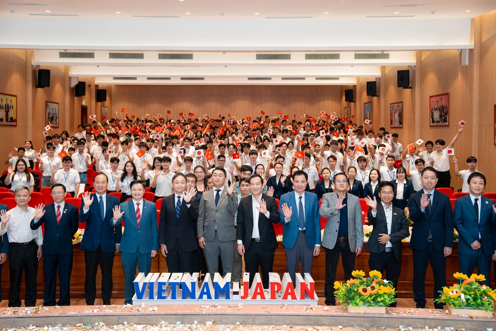 VJIT CONNECT 2025 lần đầu tiên được tổ chức: cầu nối kết nối doanh nghiệp Việt Nam – Nhật Bản với Sinh viên - Ảnh 1.