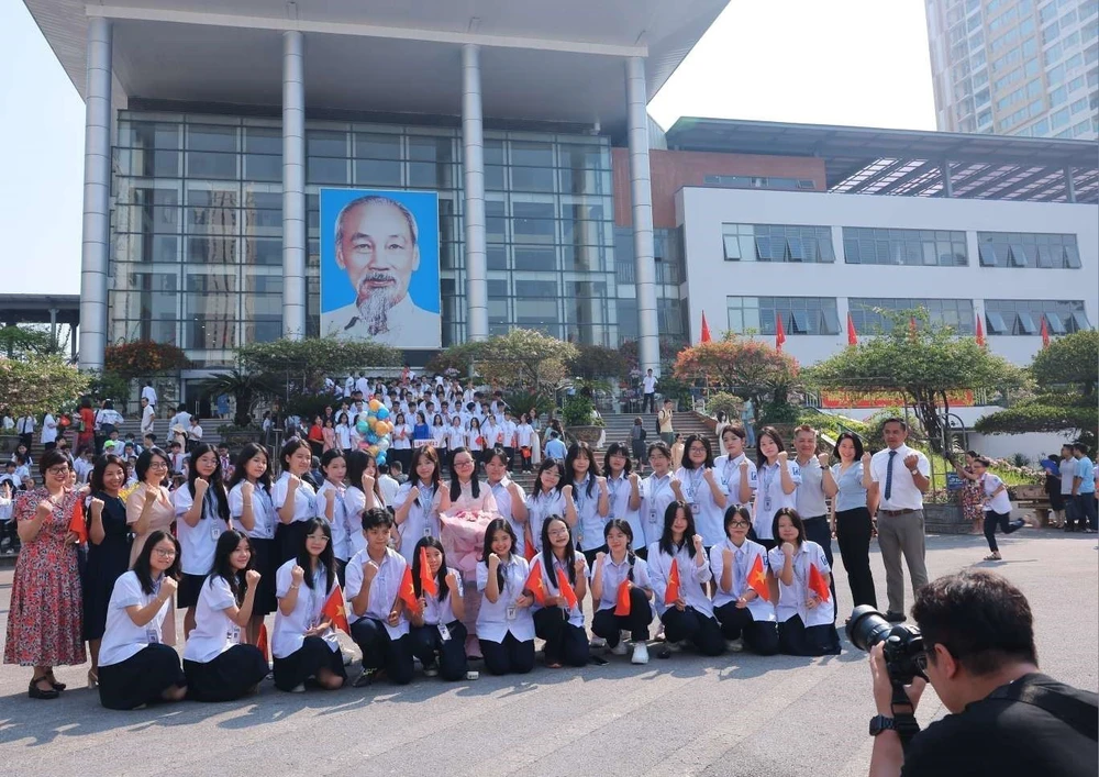 Tổ chức Lễ Khai giảng năm học 2025 - 2026 thực sự là Ngày hội toàn dân đưa trẻ đến trường  - Ảnh 3.