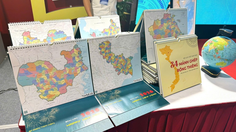 Triển lãm thành tựu đất nước: Lần đầu ra mắt các ấn phẩm “Bản đồ Việt Nam 34 tỉnh, thành” - Ảnh 4.
