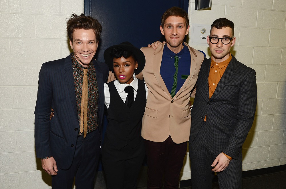 &quot;We Are Young&quot; của Fun ft. Janelle Monae: Sôi sục sức trẻ  - Ảnh 4.