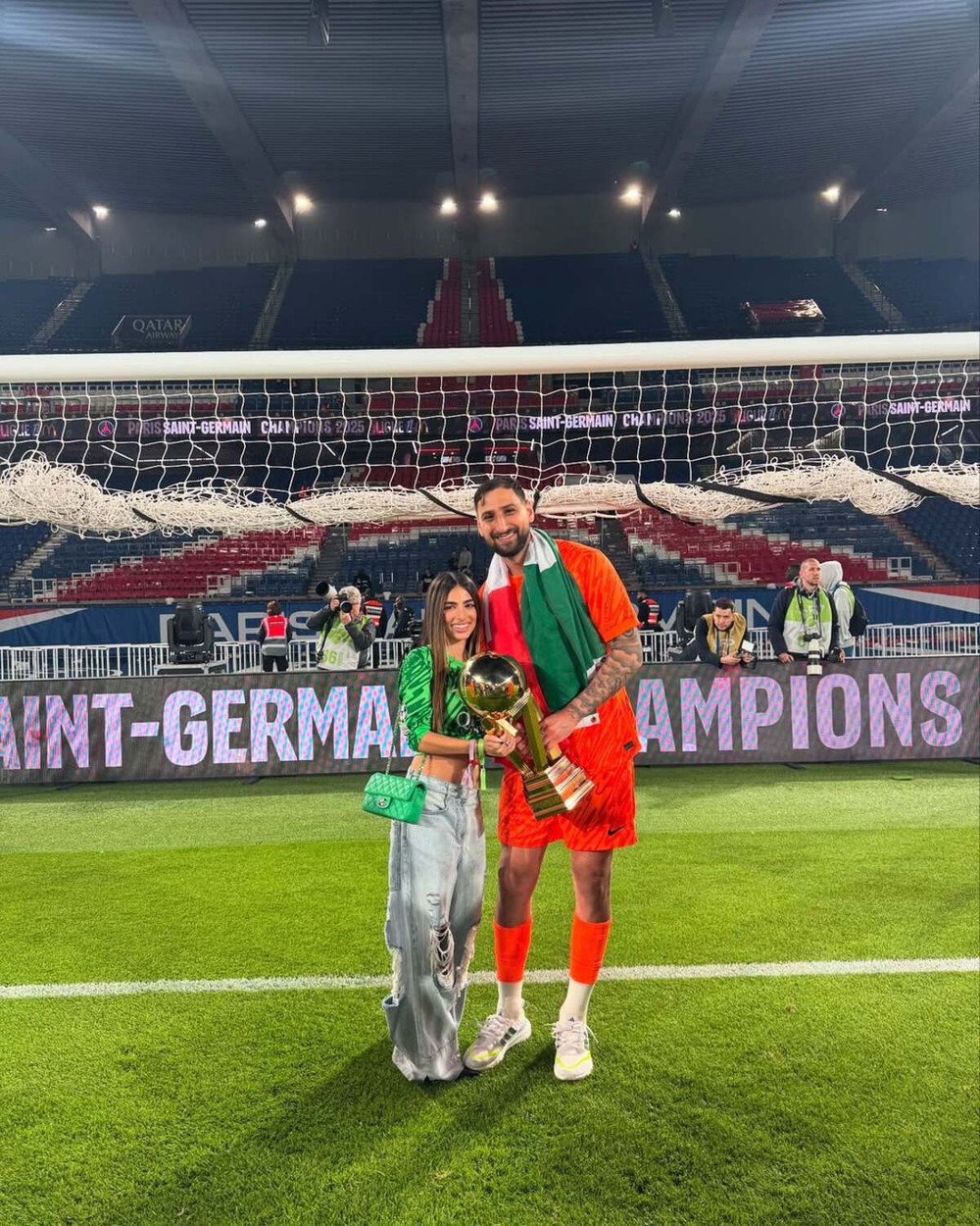 gianluigi-donnarumma-et-alessia-elefante-2-17570398749951276508019.jpg