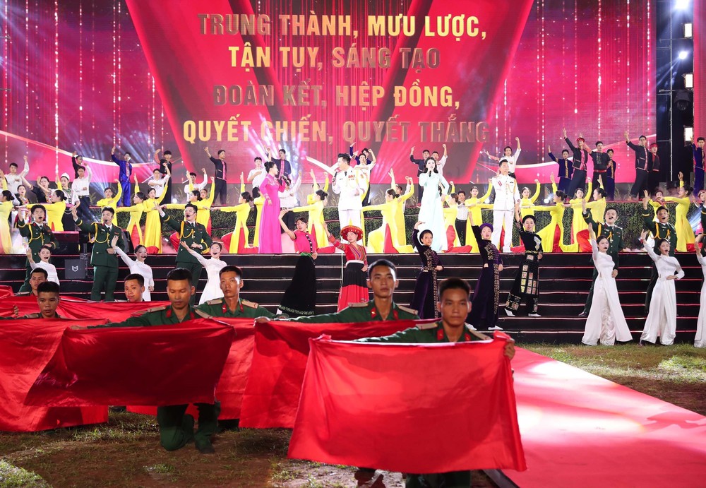 80 năm Bộ Tổng Tham mưu: Chương trình chính luận nghệ thuật “Bản hùng ca chiến thắng” - Ảnh 4.